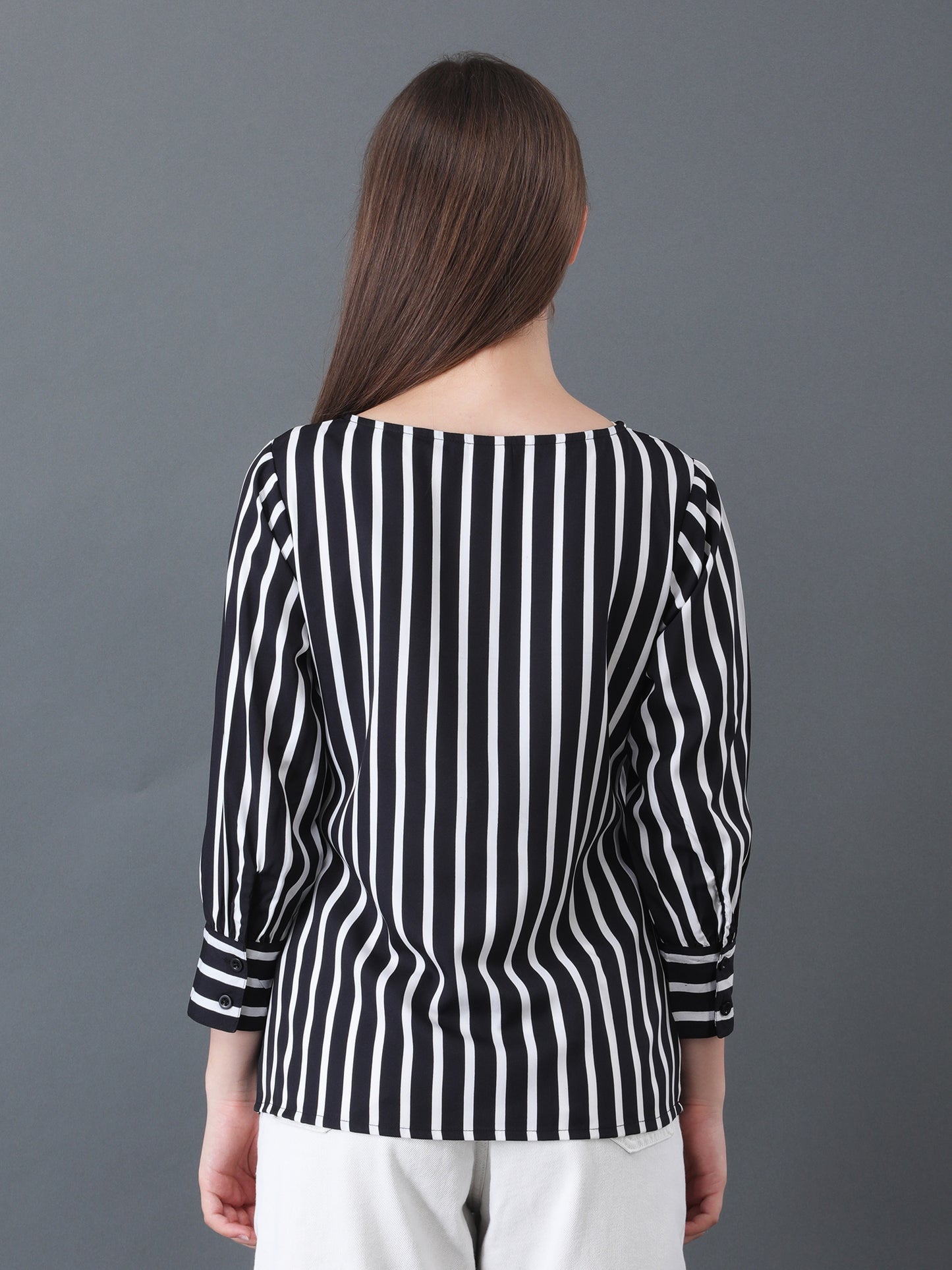 Women's Black and White Vertical Stripe Long Sleeve Top
